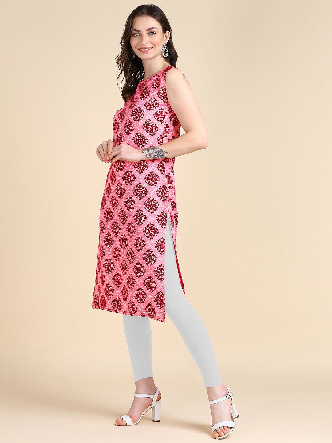 Women's Sleeveless Boat Neck Solid Casual Fancy Long Kurtis